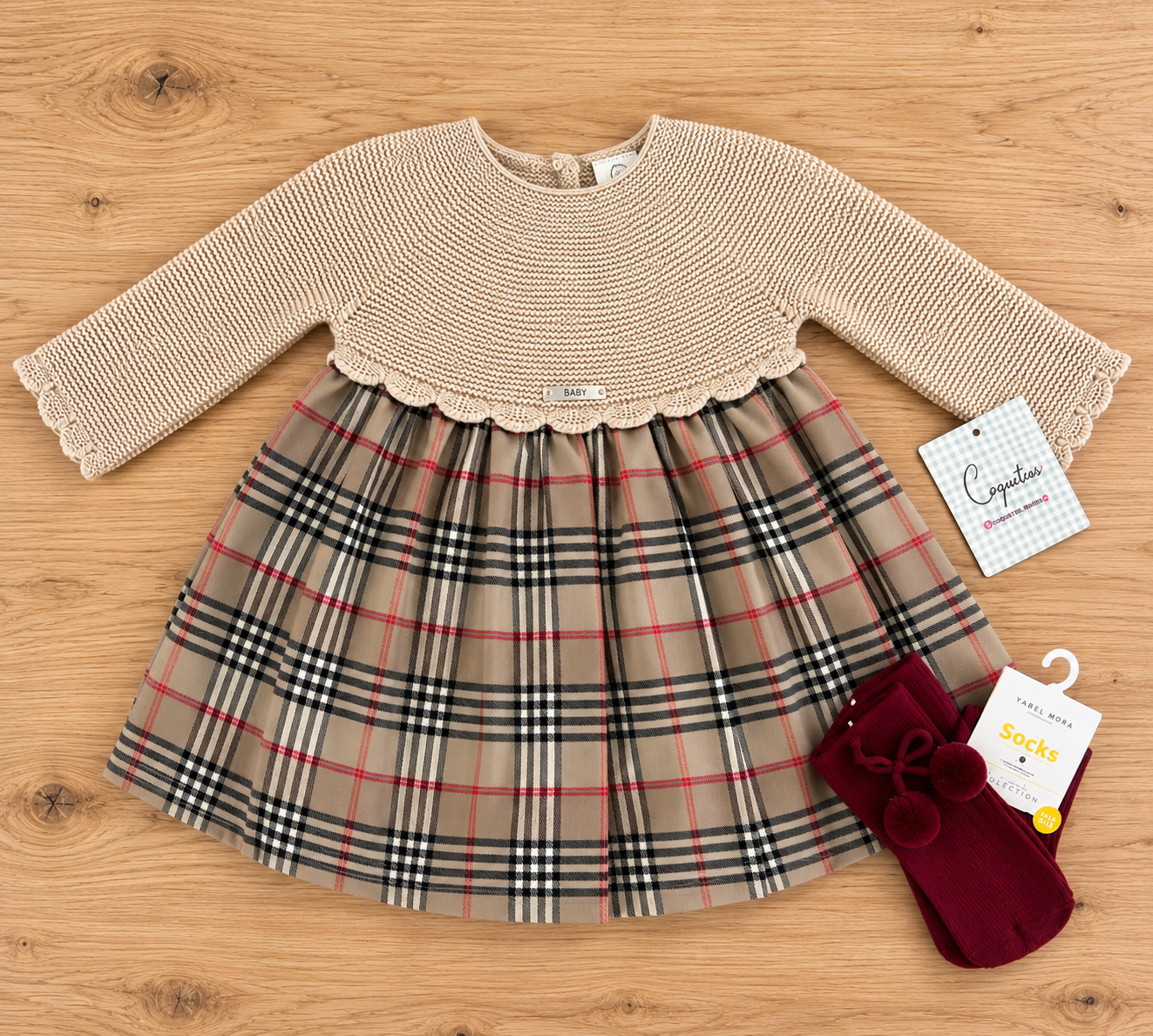 Vestido bebé de punto y cuadros beige
