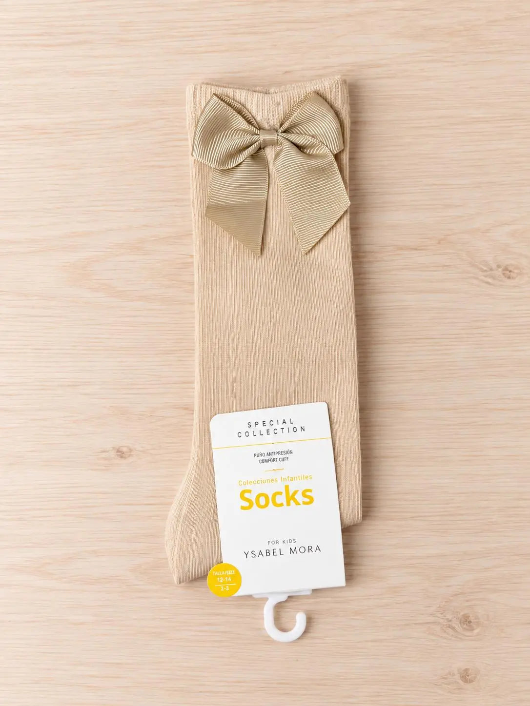 calcetines beige con lazo