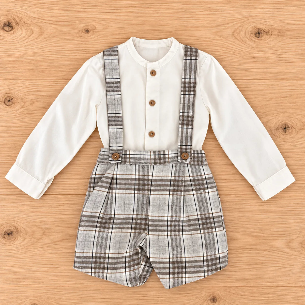 Conjunto niño de cuadros con tirantes