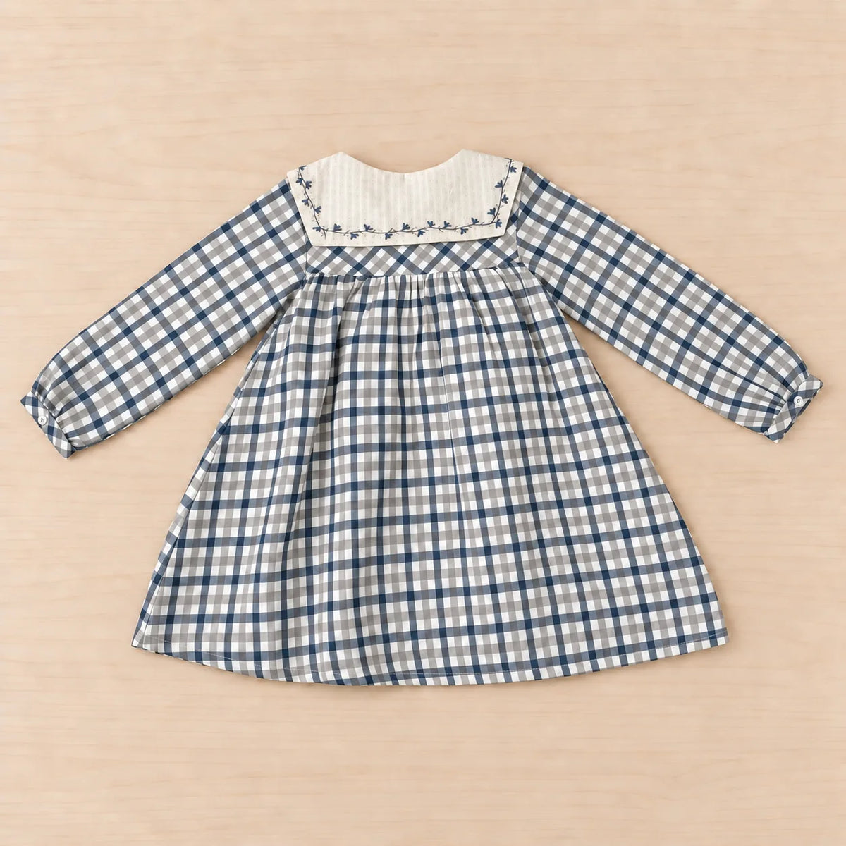 Vestido de niña / Atlántico